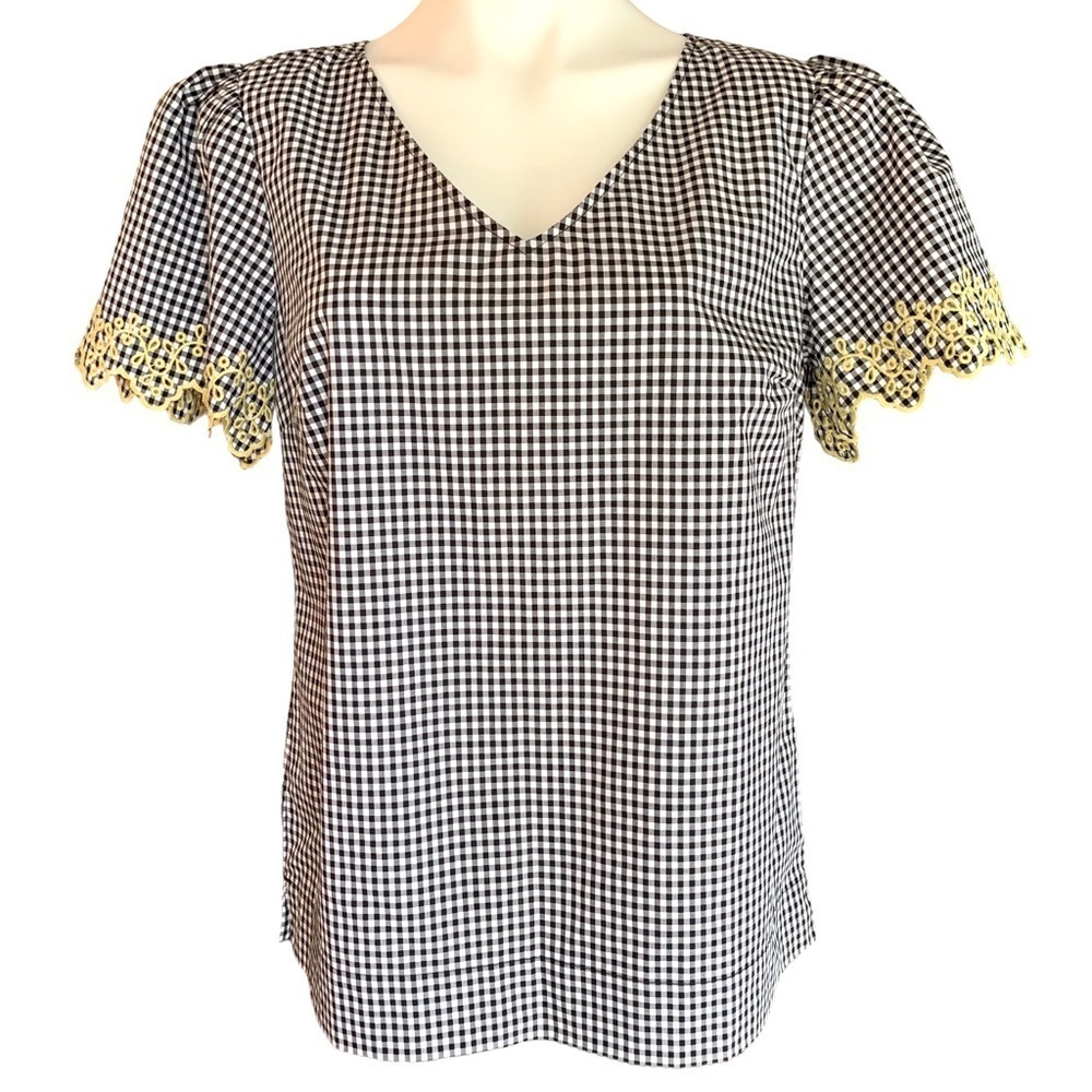 Ann Taylor Gingham Flutter Sleeve Black & White Yellow Embroidered Sleeve Sz M